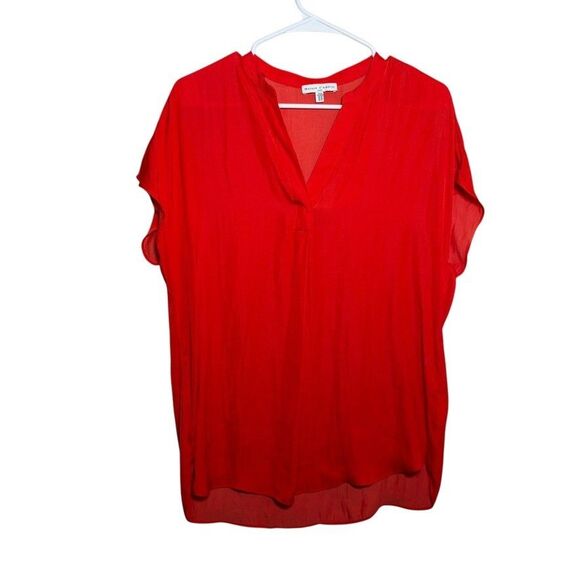 Maison D'Amelie Blouse Women's Medium Red V-Neck Short Sleeve Satin Top - Picture 1 of 9
